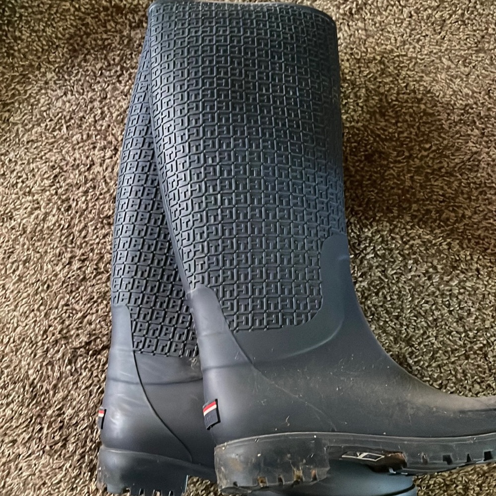 Tommy Hilfiger rain boots